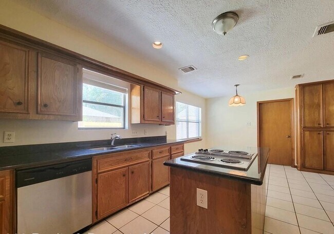 Foto del edificio - 2810 Thorne Creek Ln