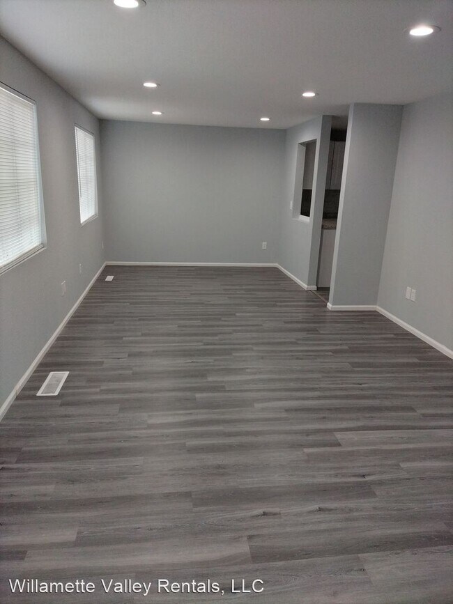 Foto del edificio - 3 br, 1 bath House - 150 Woodcrest Ct