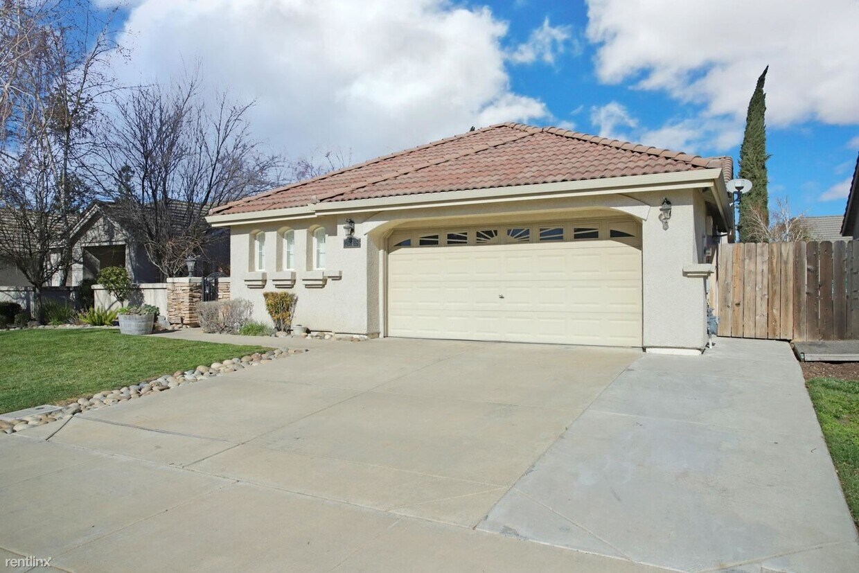 Primary Photo - 3 br, 2 bath House - 1715 Orvis Drive
