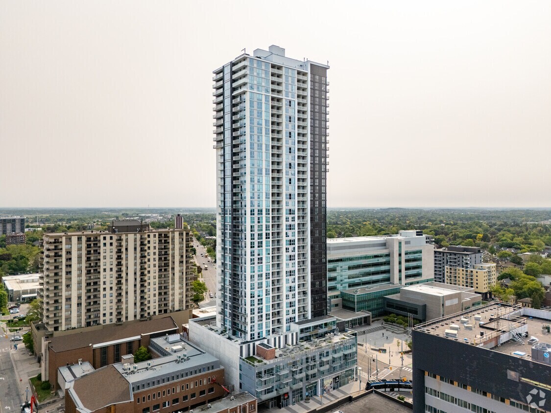 Photo principale - DTK Condos