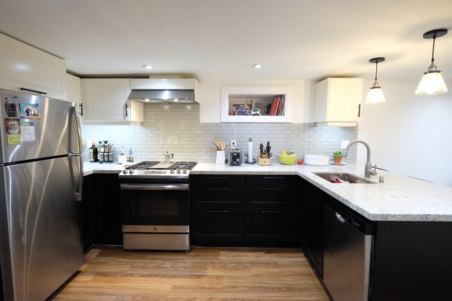 Photo du bâtiment - 326 High Park Av