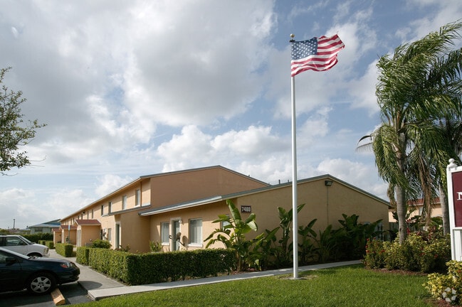 Foto del edificio - Oasis Villas