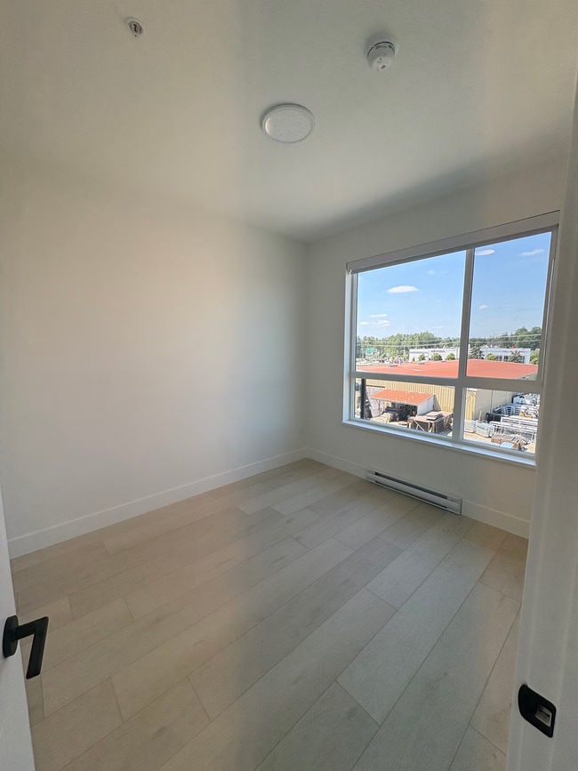 Building Photo - 30530 Cardinal Av