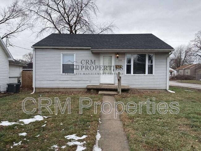 Building Photo - 1301 S Waugh St