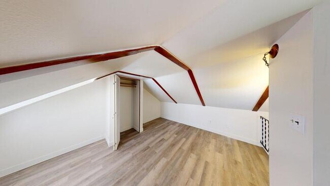Foto del edificio - 302 4th St NE