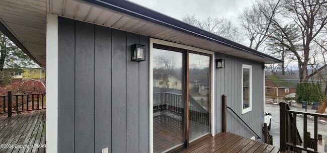 Building Photo - 1223 Weingartner Rd