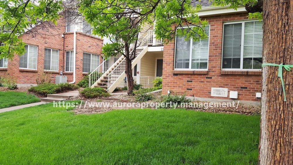 Primary Photo - 13744 E Lehigh Ave