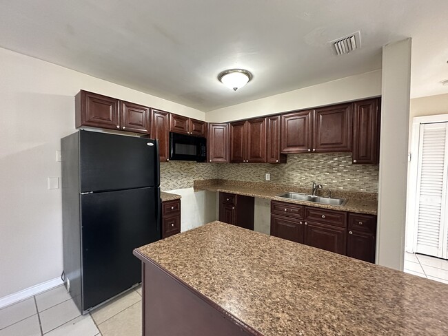 Foto del edificio - 512 NW 5th St