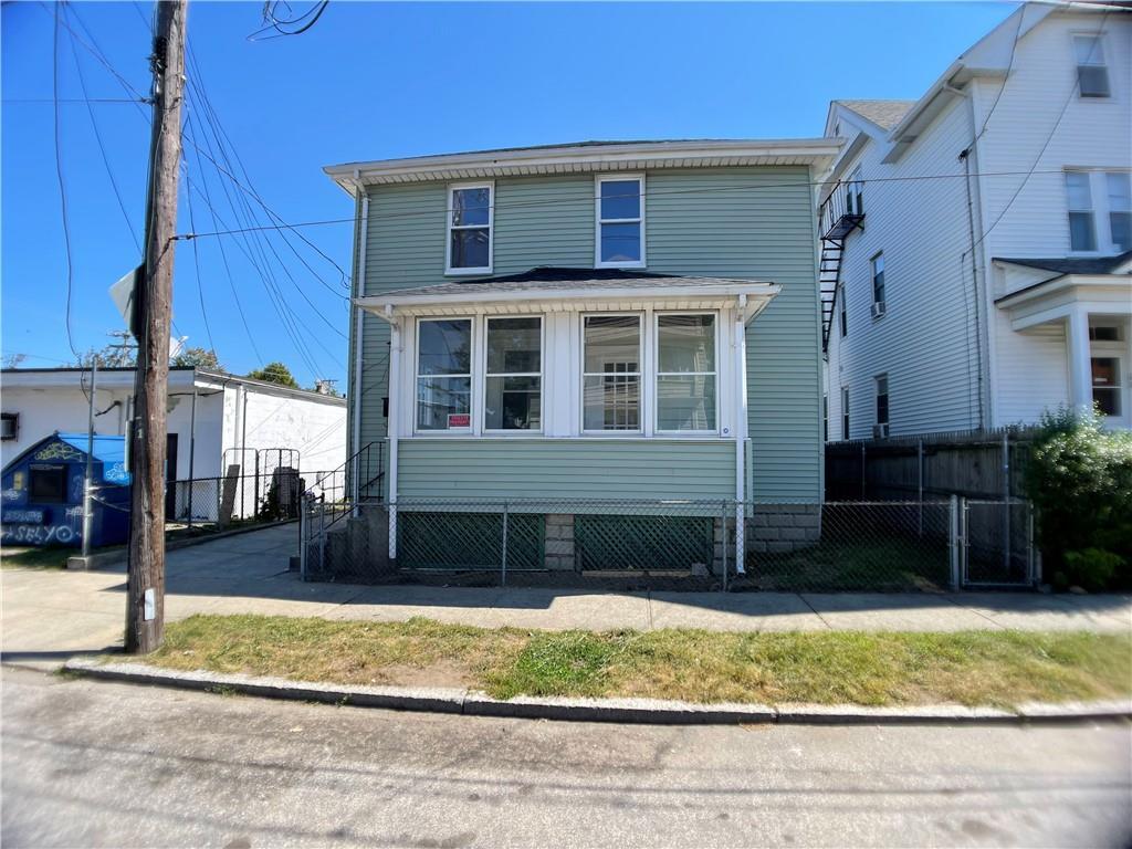 Primary Photo - 10 Geneva St
