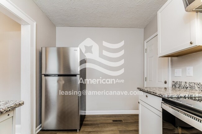 Building Photo - 107 Kensington Cir