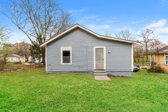 Building Photo - Charming Home for Rent – Griffin, GA - $500 off on 1st month's rent