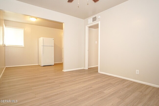 Foto del edificio - 1421 St Johns Dr