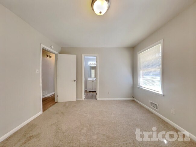 Foto del edificio - 4681 Kings Hwy