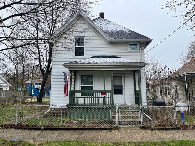 Foto del edificio - 408 N Van Dorn St