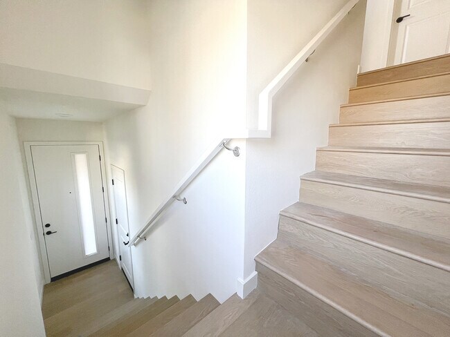 Foto del edificio - The Willow Townhomes