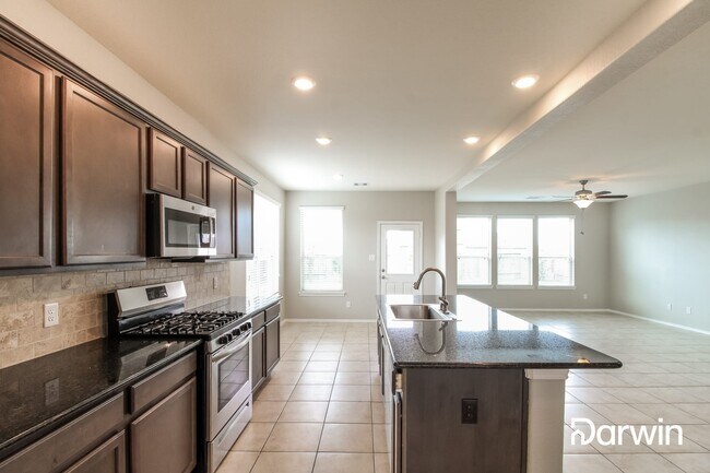 Building Photo - 517 Rosebank Trail Ln