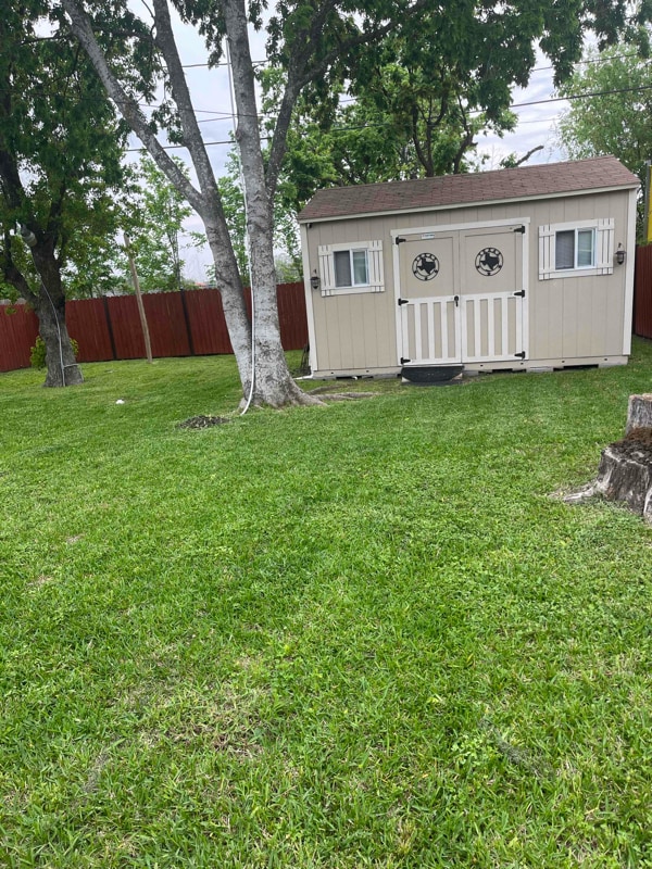 Building Photo - 1522 Demaree Ln