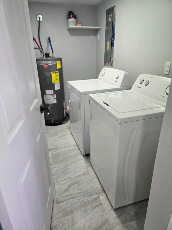 Building Photo - 6615 Del Prado Terrace