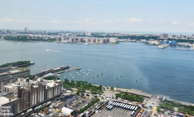 Building Photo - 15 Hudson Yards