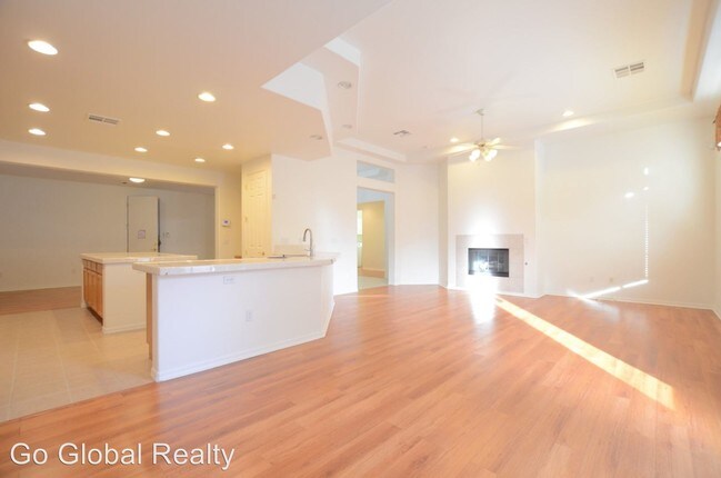 Building Photo - 3 br, 2.5 bath House - 11403 Orazio Dr