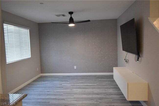 Foto del edificio - 12107 Azure Gate Rd