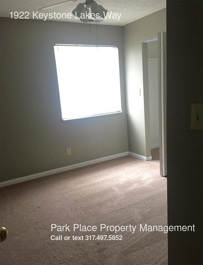 Foto del edificio - 1922 Keystone Lakes Dr