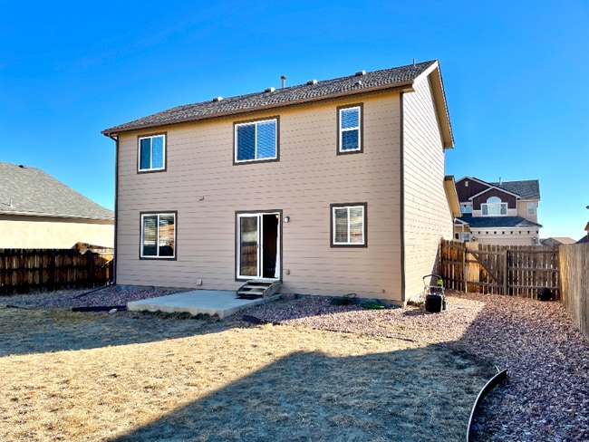 Foto del edificio - 8053 Pinfeather Dr