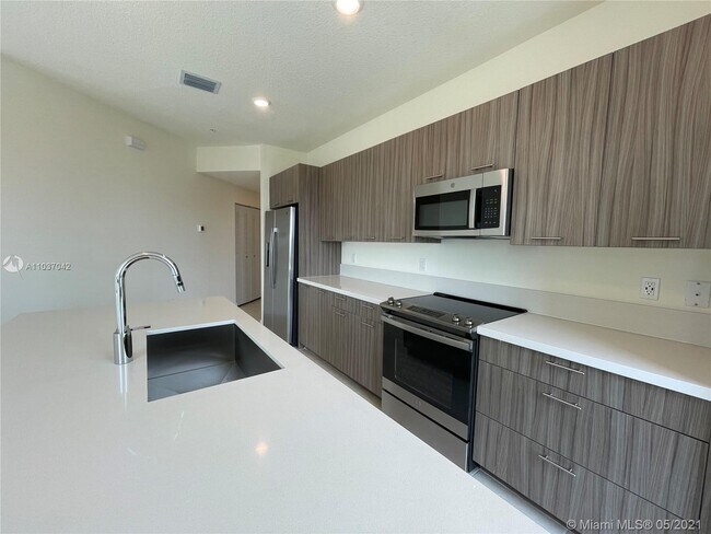 Foto del edificio - 8200 NW 41st St