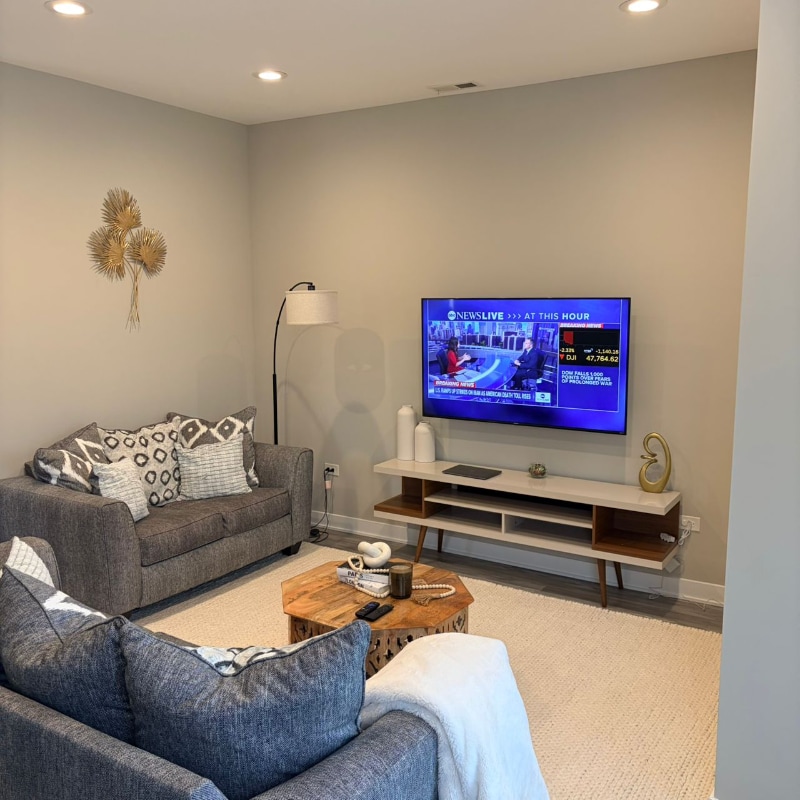 Photo - 4753 S St Lawrence Ave (Chicago, IL)