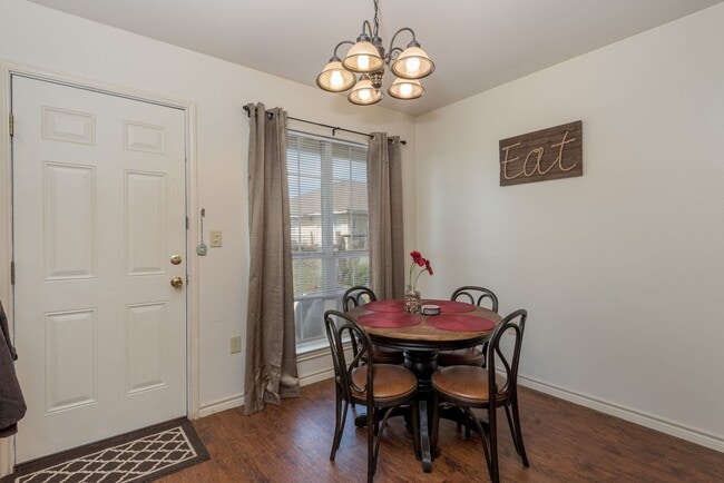 Building Photo - November Sub-Lease Duplex at Flying Ace Ra...