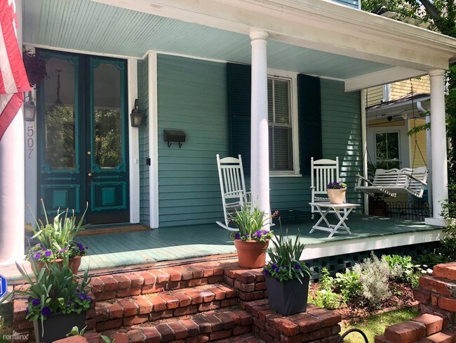 Foto del edificio - 3 br, 2.5 bath House - 507 Oakwood Ave