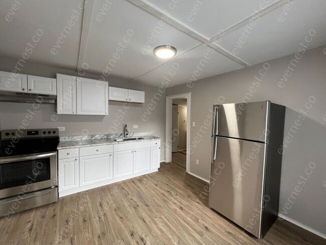 Building Photo - 2216 Silica Heights