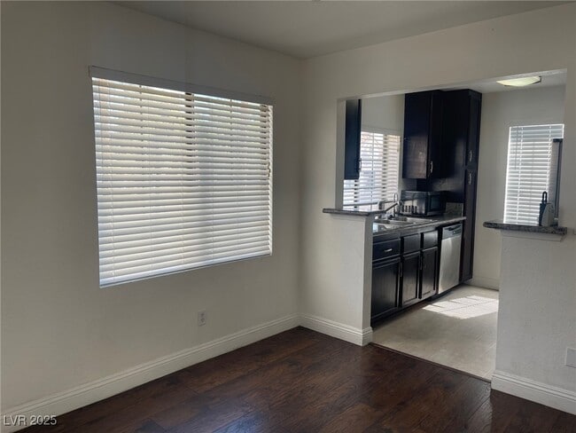 Building Photo - 4860 Nara Vista Way