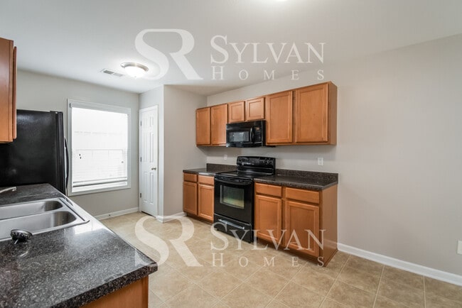 Building Photo - Coming HOME never felt so good!