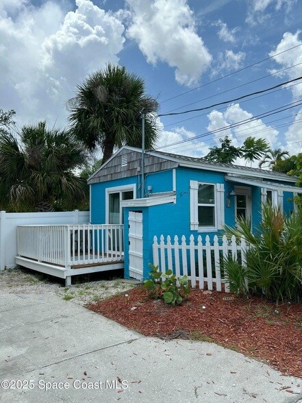 Foto principal - 2179 Pineapple Ave
