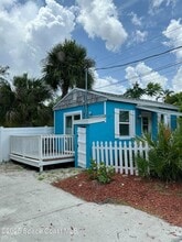 Building Photo - 2179 Pineapple Ave