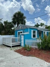Building Photo - 2179 Pineapple Ave