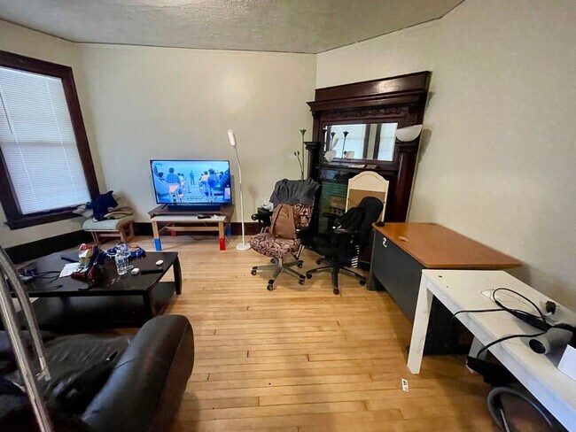 Foto del edificio - 2570 N Murray Ave