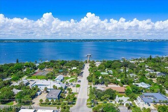 Building Photo - 419 Ocean Ave