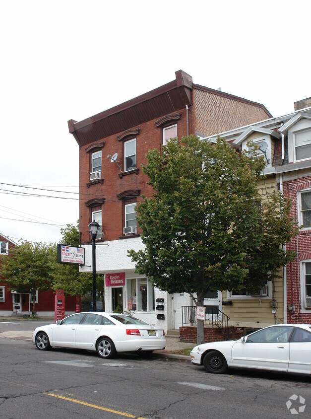 Foto del edificio - 900 S Clinton Ave