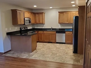Building Photo - 536 Meadow Oak Cir
