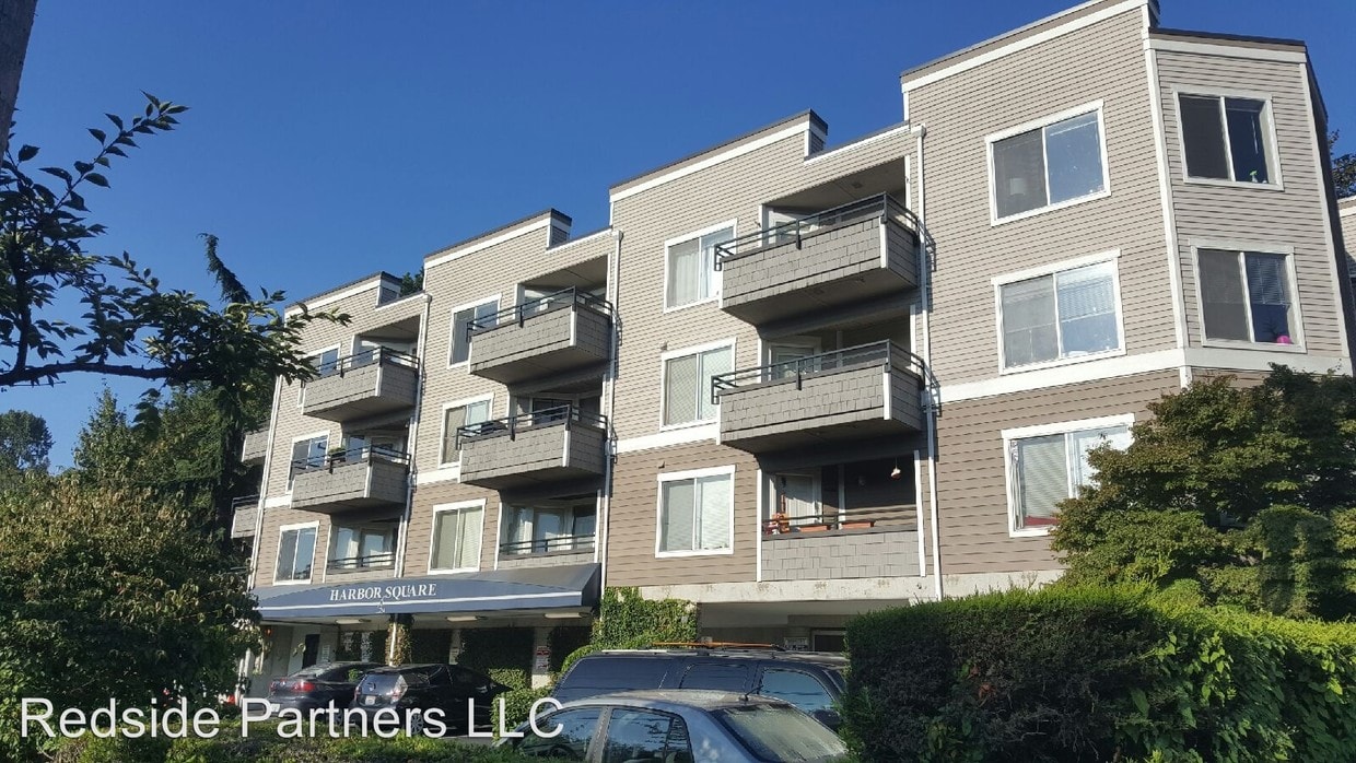 Primary Photo - 2425 Harbor Ave SW
