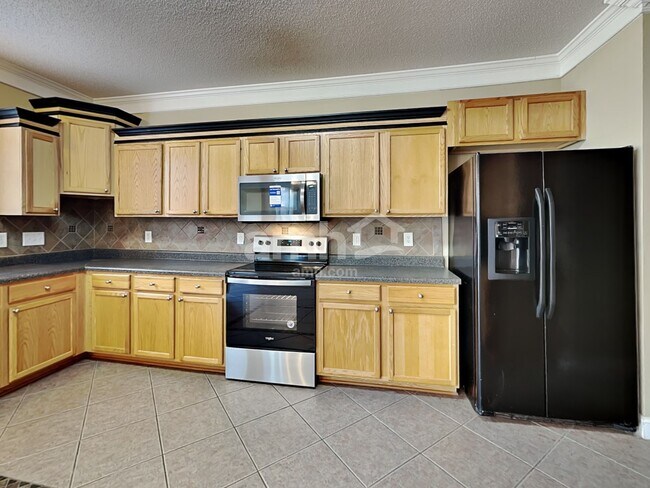 Foto del edificio - 211 Coalyard Dr