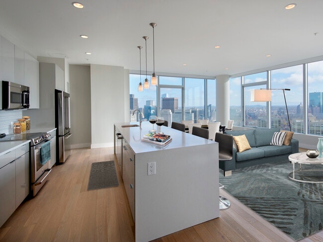 Building Photo - Avalon North Station