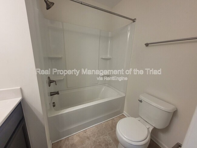 Foto del edificio - 5328 Farm House Trail