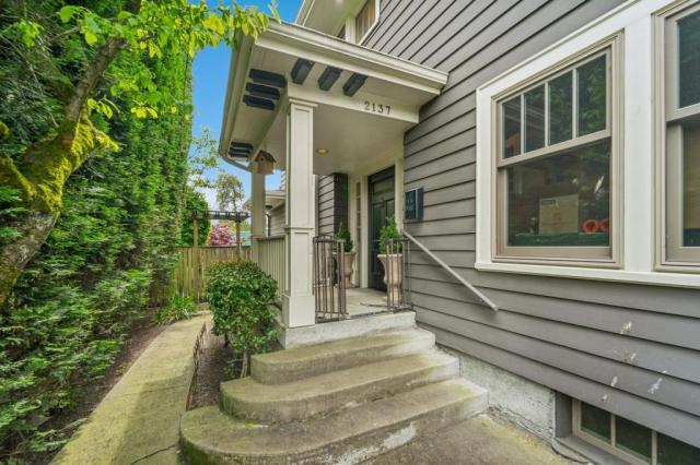 Building Photo - 4 bedroom in Seattle WA 98112