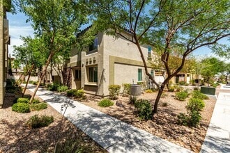 Building Photo - 6145 Scarlet Leaf St