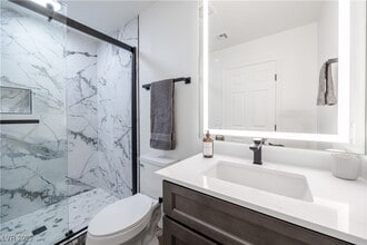 Building Photo - 540 W Horizon Ridge Pkwy