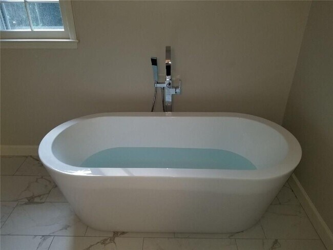Foto del edificio - 4471 Windsor Oaks Cir