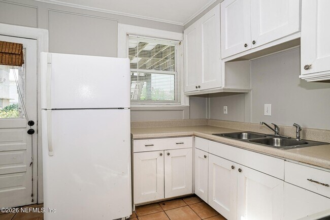 Foto del edificio - 214 8th Ave N